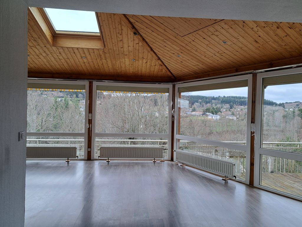 Achat appartement à vendre 5 pièces 133 m² - Le Chambon-sur-Lignon