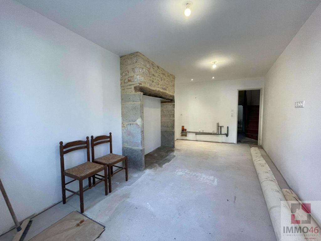 Achat maison à vendre 2 chambres 61 m² - Gramat