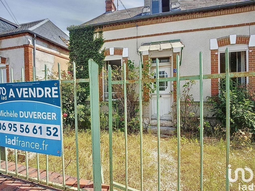 Achat maison à vendre 2 chambres 62 m² - Montargis