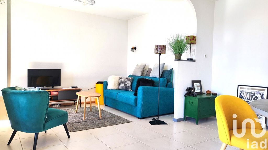 Achat appartement à vendre 3 pièces 68 m² - Saint-Raphaël