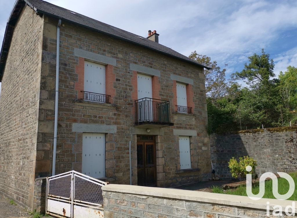 Achat maison à vendre 4 chambres 103 m² - Peyrelevade