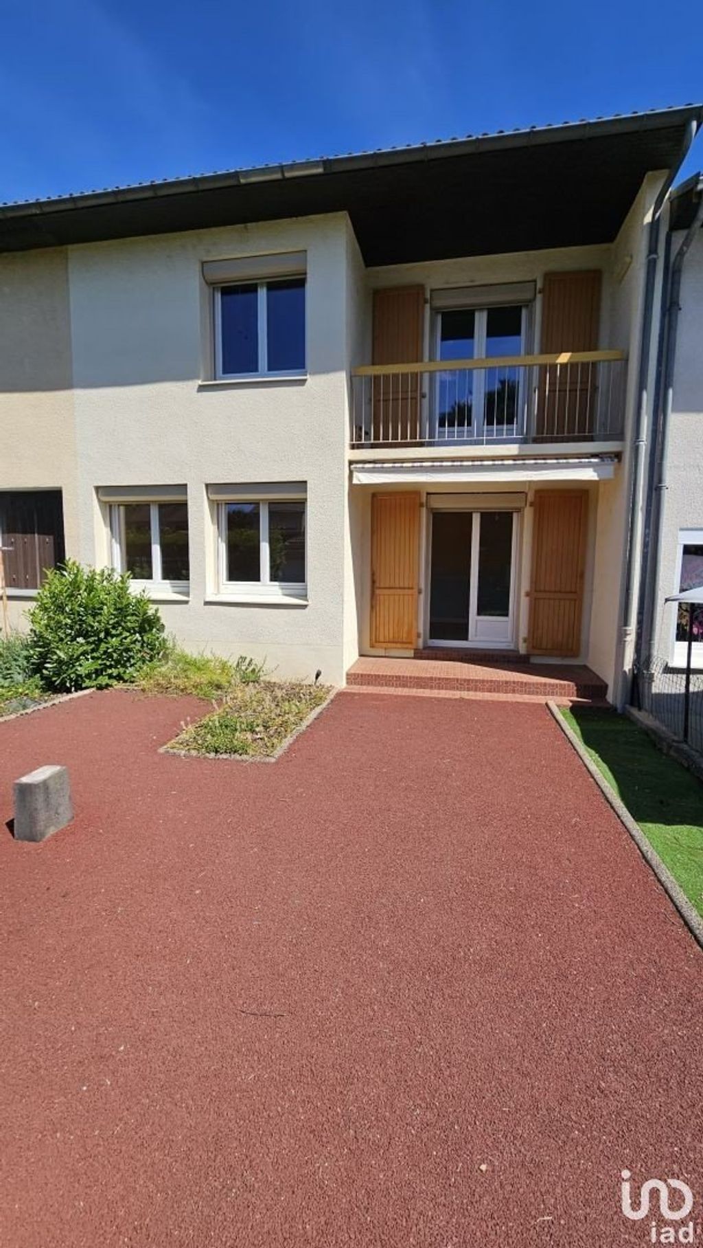 Achat maison à vendre 3 chambres 98 m² - Aurillac