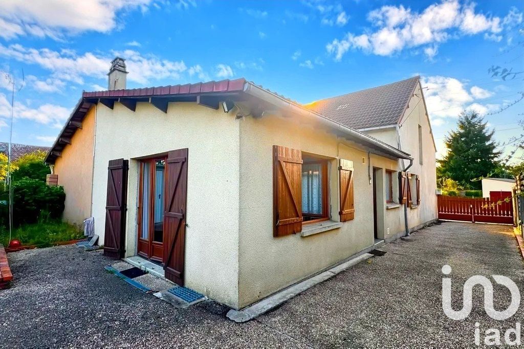 Achat maison à vendre 3 chambres 85 m² - Aubigny-sur-Nère