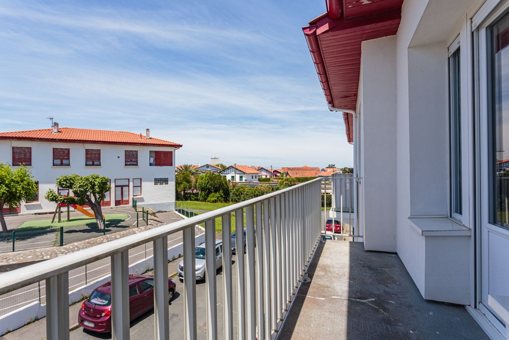 Achat appartement à vendre 4 pièces 71 m² - Biarritz