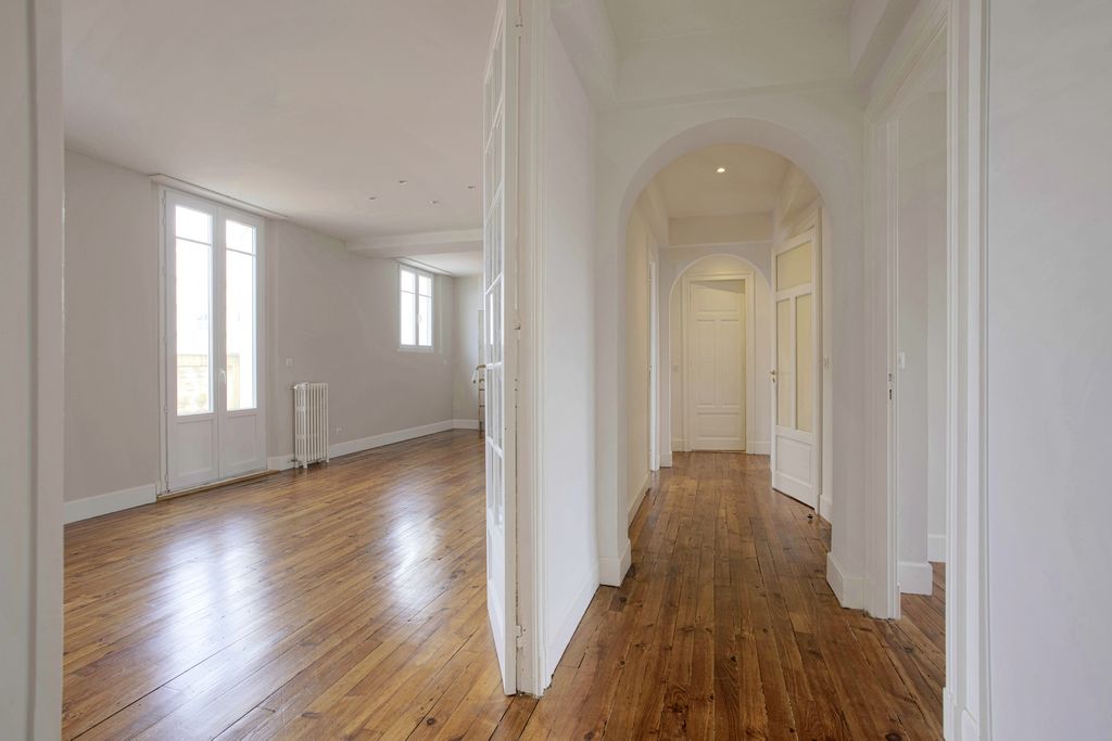 Achat appartement à vendre 4 pièces 104 m² - Biarritz