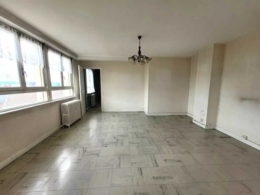 Achat appartement à vendre 3 pièces 77 m² - Charleville-Mézières