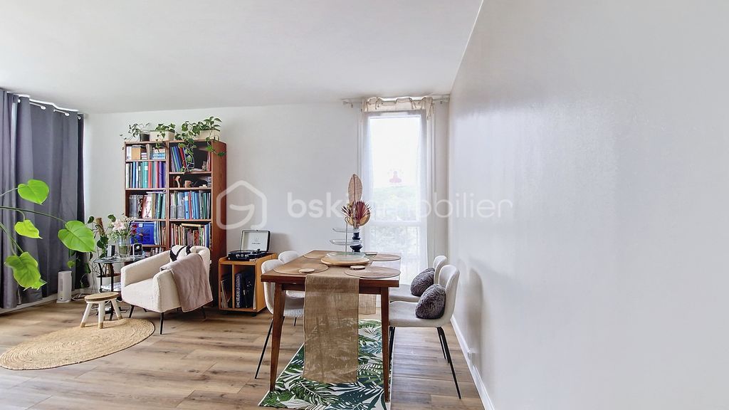 Achat appartement à vendre 3 pièces 66 m² - Neuilly-Plaisance