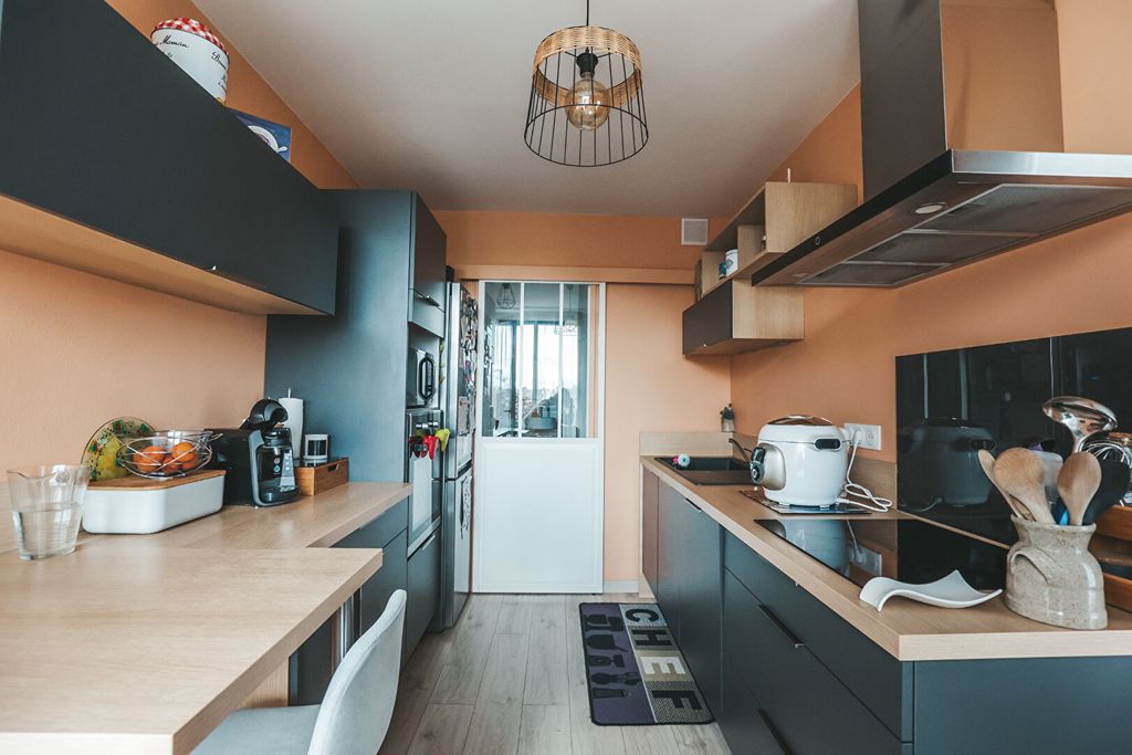 Achat appartement à vendre 3 pièces 77 m² - Saint-Barthélemy-d'Anjou