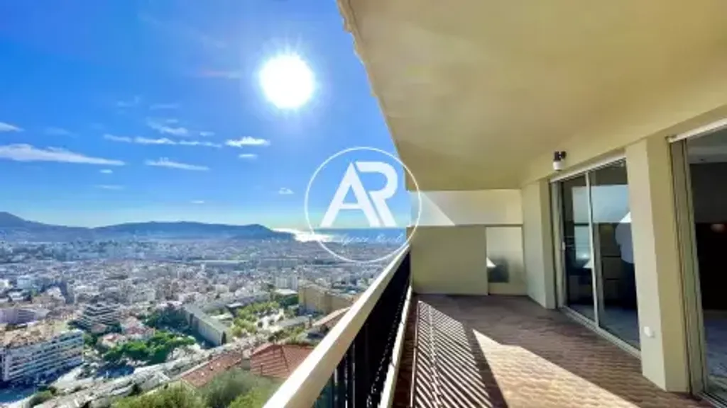 Achat appartement à vendre 4 pièces 110 m² - Nice