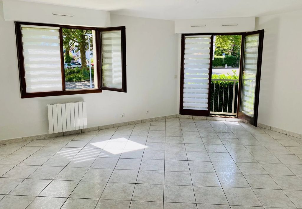 Achat appartement à vendre 2 pièces 56 m² - Niederhausbergen