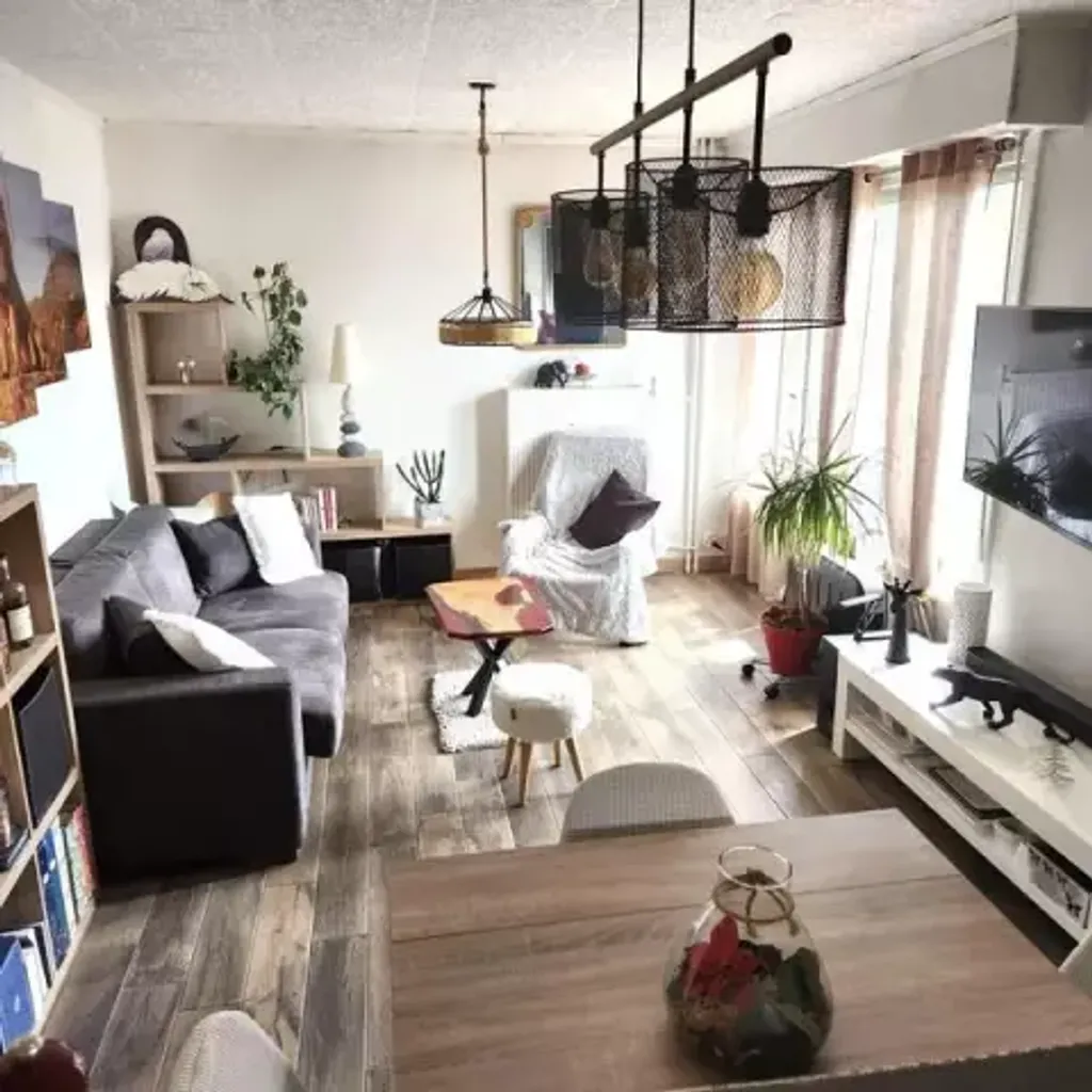 Achat appartement à vendre 3 pièces 62 m² - Cluses