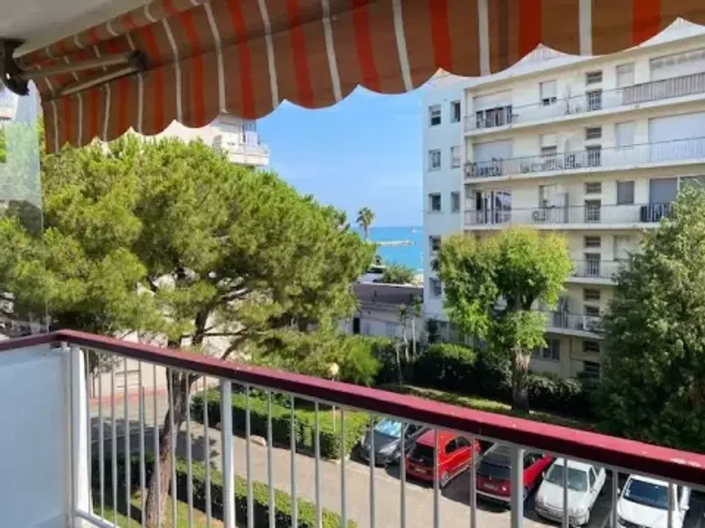 Achat appartement à vendre 3 pièces 69 m² - Cagnes-sur-Mer