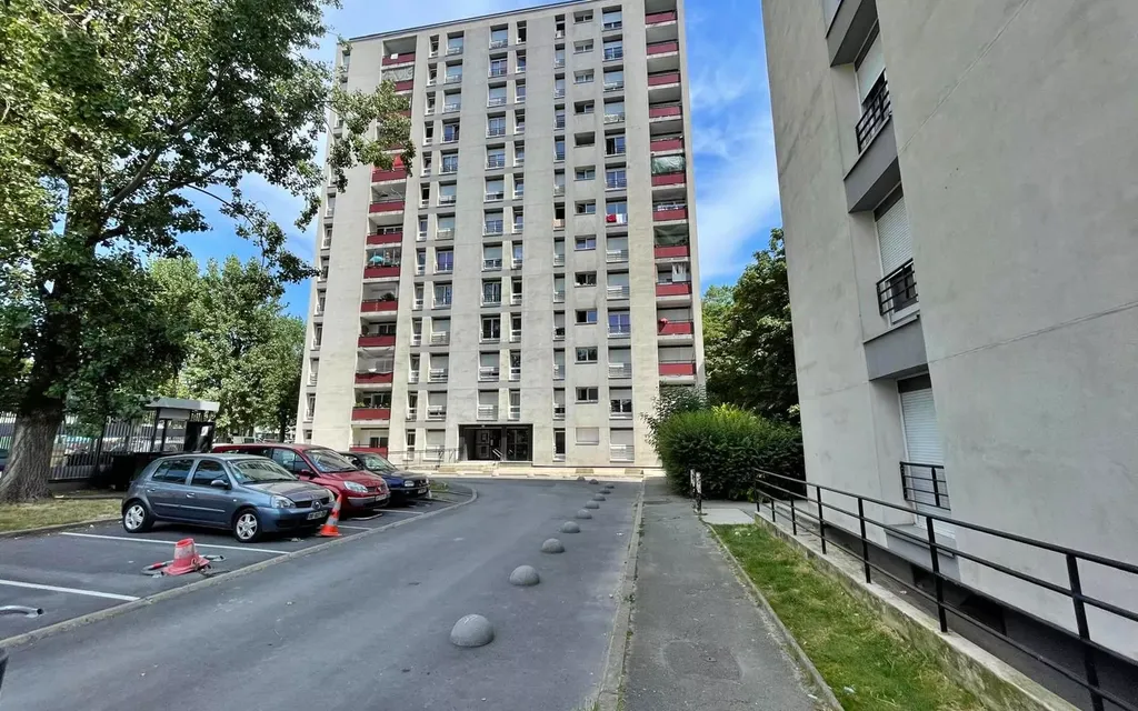 Achat appartement à vendre 2 pièces 44 m² - Aulnay-sous-Bois