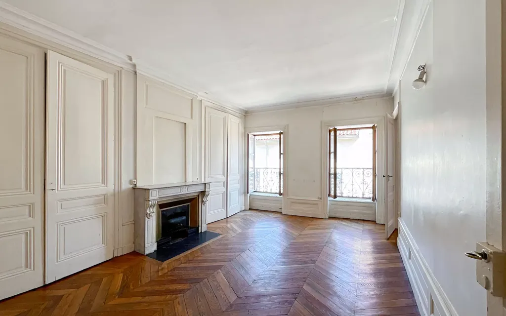 Achat appartement à vendre 3 pièces 99 m² - Lyon 1er arrondissement