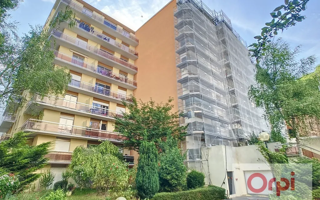 Achat appartement à vendre 4 pièces 84 m² - Issy-les-Moulineaux