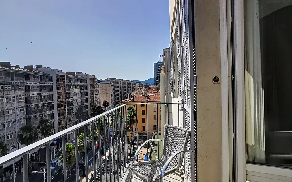 Achat appartement à vendre 3 pièces 54 m² - Toulon