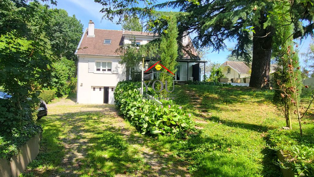 Achat maison à vendre 5 chambres 148 m² - Saint-Crépin-Ibouvillers