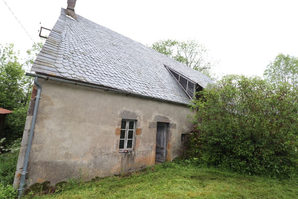 Achat maison à vendre 2 chambres 49 m² - Saint-Sauves-d'Auvergne