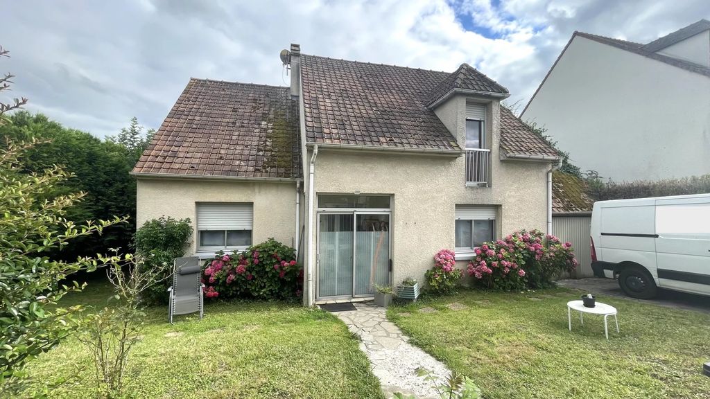 Achat maison à vendre 5 chambres 122 m² - Montsoult