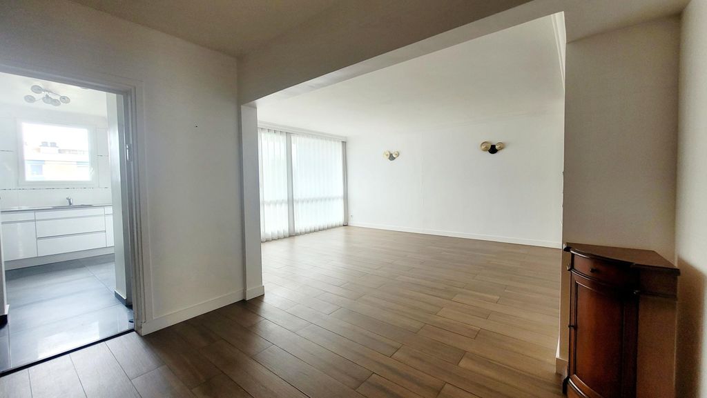 Achat appartement à vendre 5 pièces 103 m² - Massy