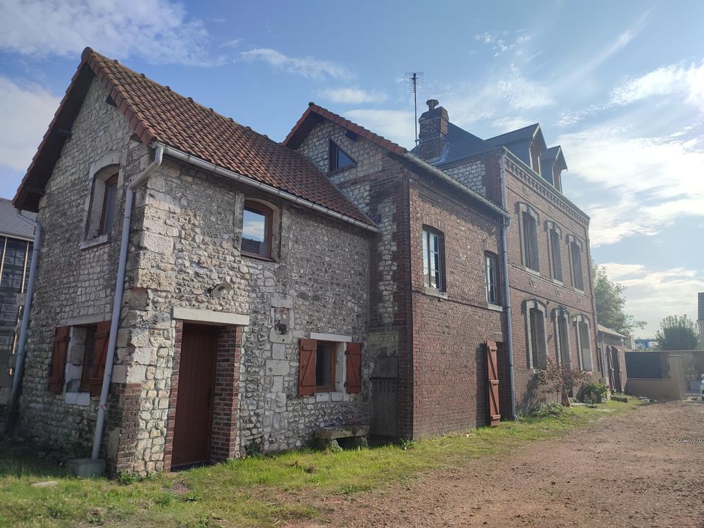 Achat maison à vendre 5 chambres 160 m² - Sotteville-lès-Rouen