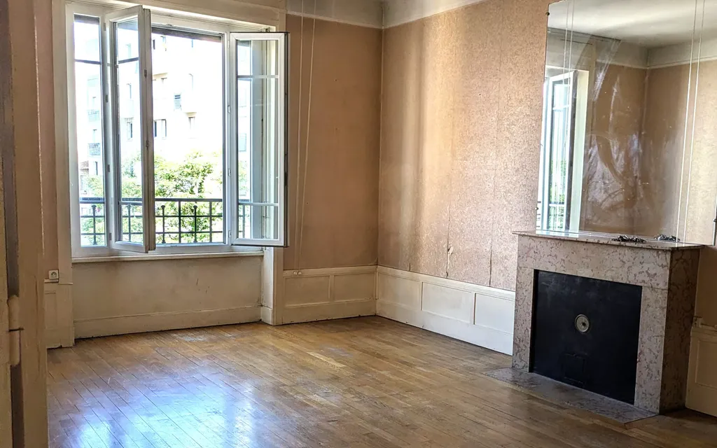 Achat appartement à vendre 3 pièces 80 m² - Lyon 8ème arrondissement