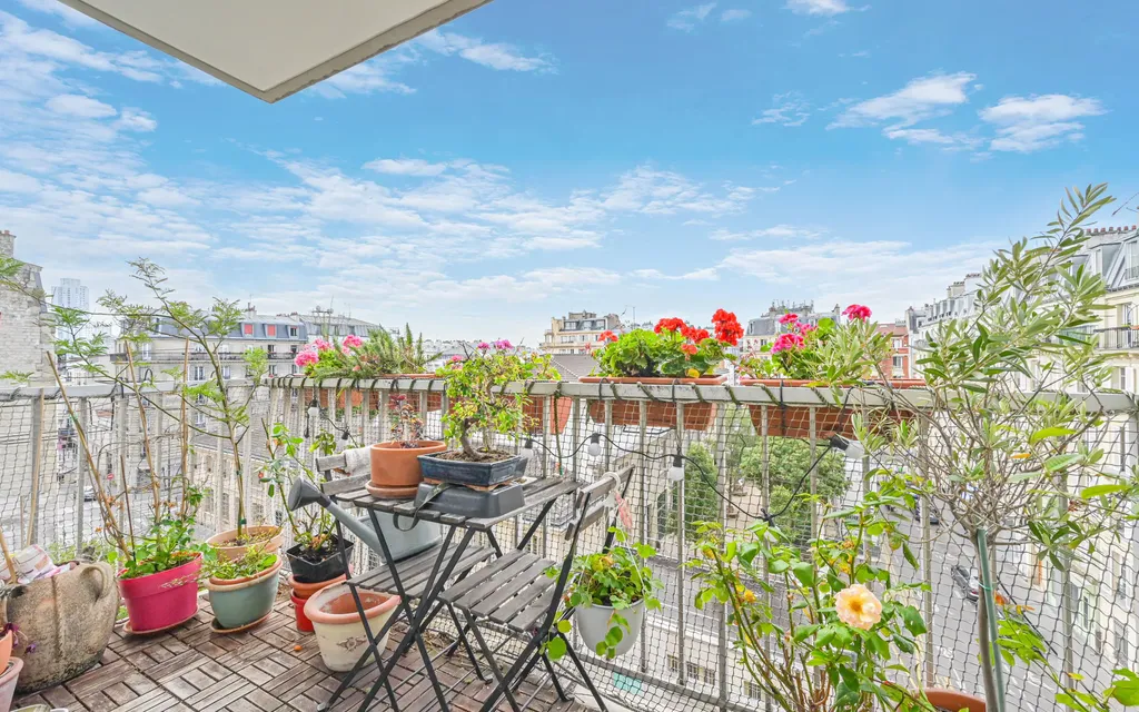 Achat appartement à vendre 3 pièces 70 m² - Paris 18ème arrondissement