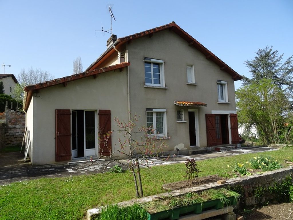 Achat maison à vendre 5 chambres 117 m² - Saint-Yrieix-sur-Charente