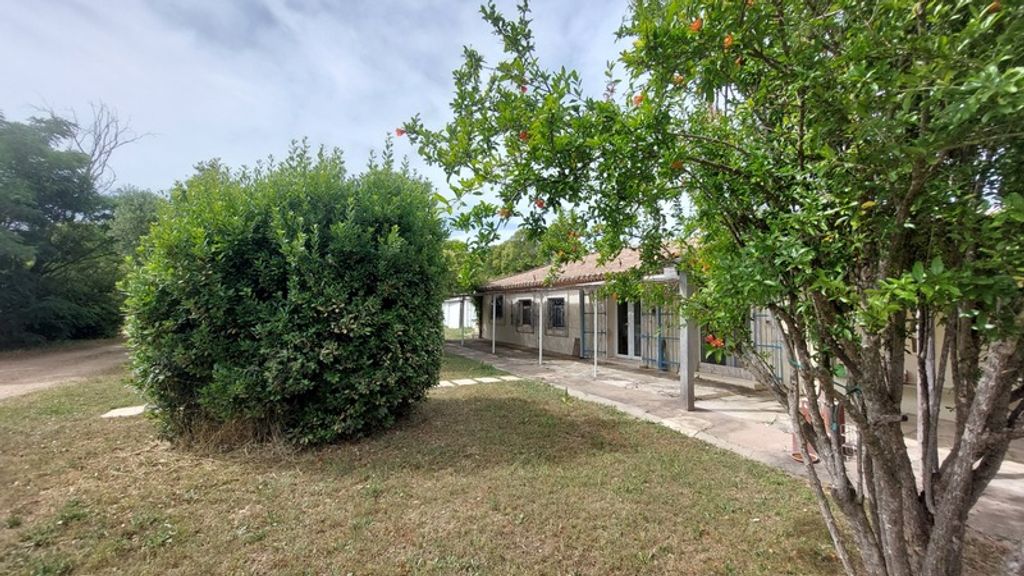 Achat maison à vendre 3 chambres 170 m² - Beaucaire