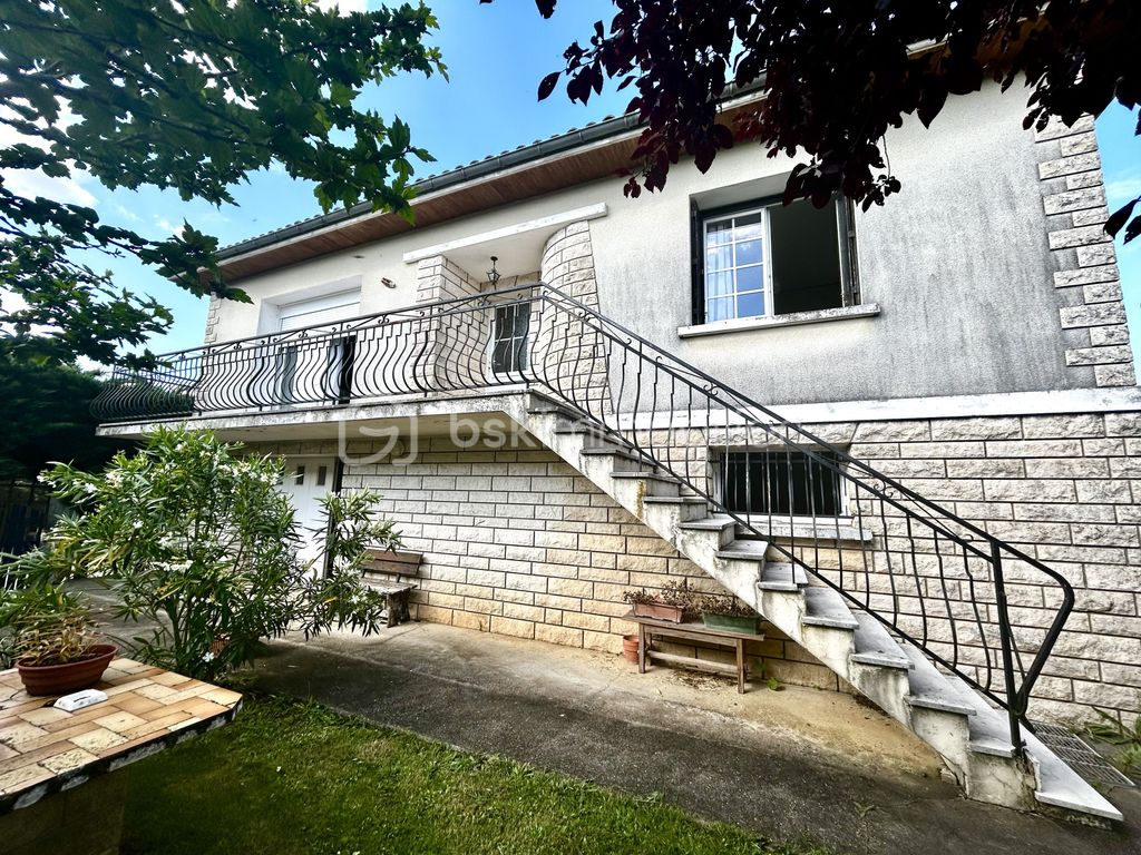 Achat maison à vendre 4 chambres 120 m² - Mansle