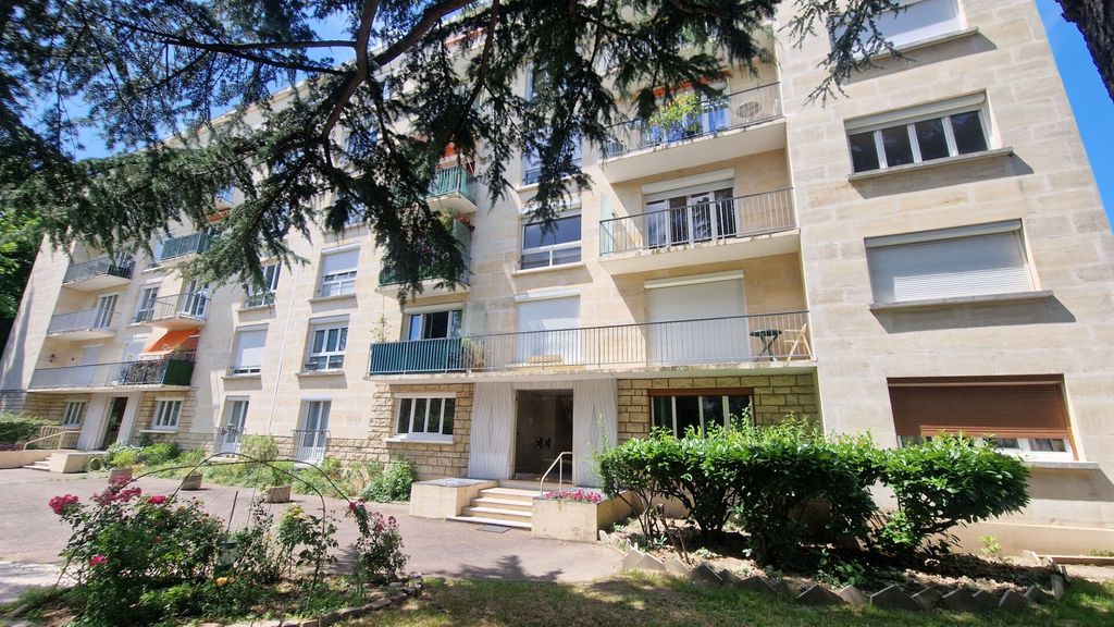 Achat appartement à vendre 4 pièces 89 m² - Mantes-la-Jolie