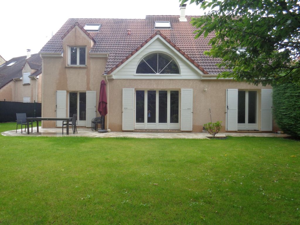 Achat maison à vendre 5 chambres 223 m² - Cergy