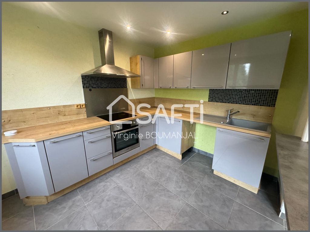 Achat maison à vendre 4 chambres 115 m² - Fignières