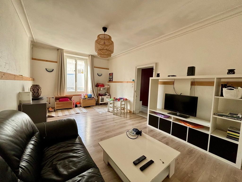 Achat maison à vendre 3 chambres 130 m² - Le Grand-Lucé