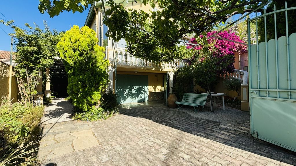 Achat maison à vendre 2 chambres 86 m² - Toulon