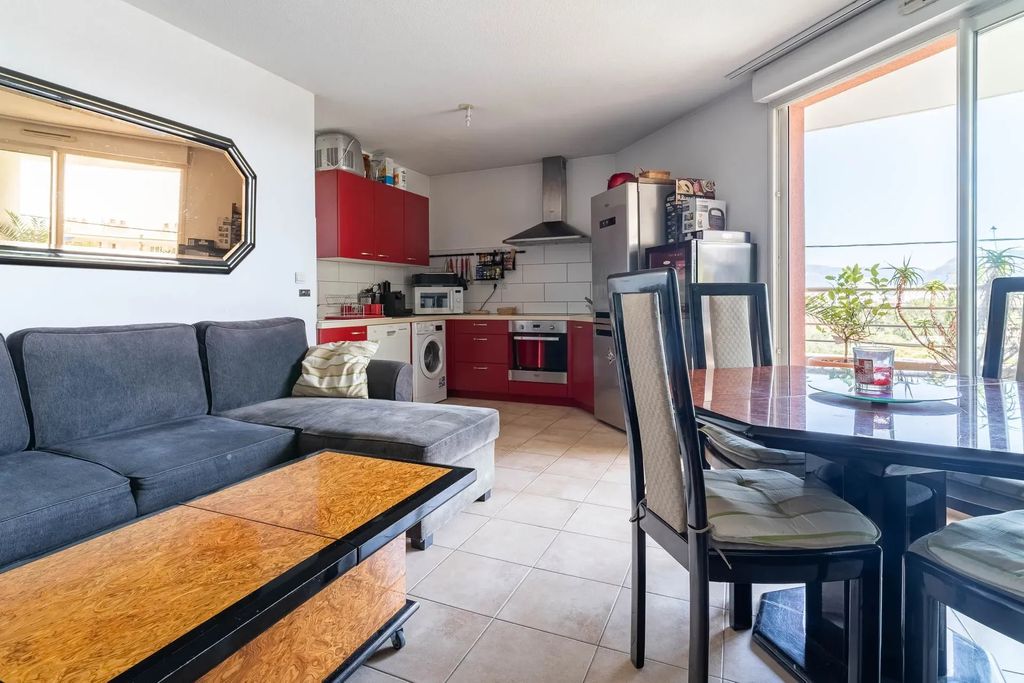 Achat appartement à vendre 2 pièces 45 m² - La Seyne-sur-Mer