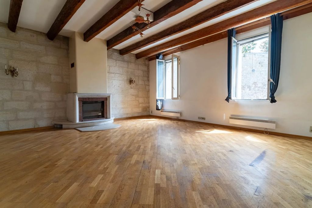 Achat maison à vendre 5 chambres 200 m² - Saint-Gilles