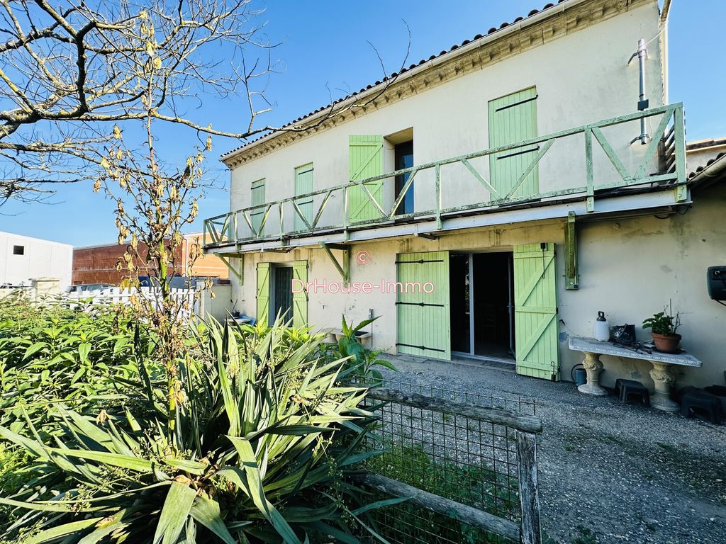 Achat maison à vendre 4 chambres 200 m² - Saint-Sauveur