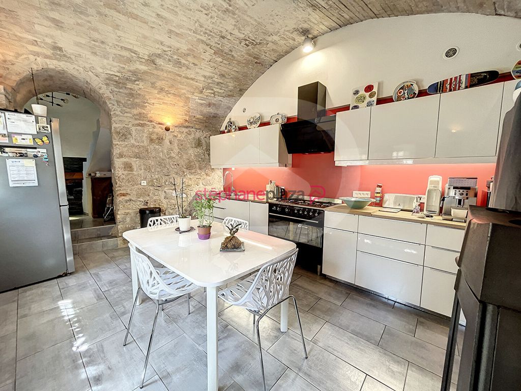 Achat maison à vendre 2 chambres 75 m² - Grasse