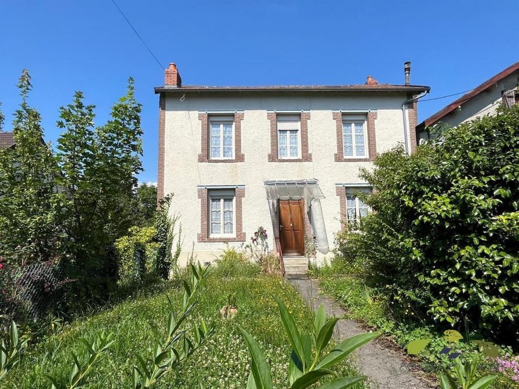 Achat maison à vendre 4 chambres 127 m² - Saint-Léonard-de-Noblat