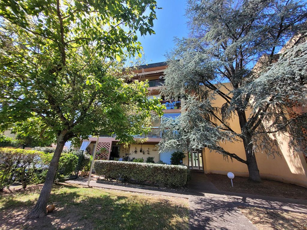 Achat appartement à vendre 5 pièces 111 m² - Montauban