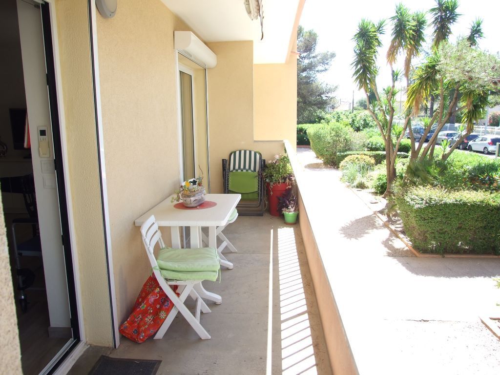 Achat appartement à vendre 2 pièces 41 m² - Fréjus