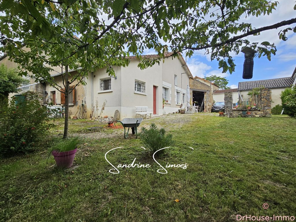 Achat maison à vendre 2 chambres 63 m² - Queaux