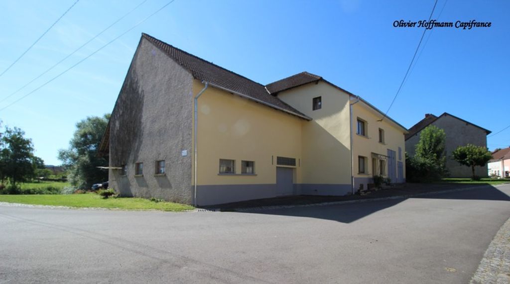 Achat maison à vendre 3 chambres 131 m² - Niederstinzel