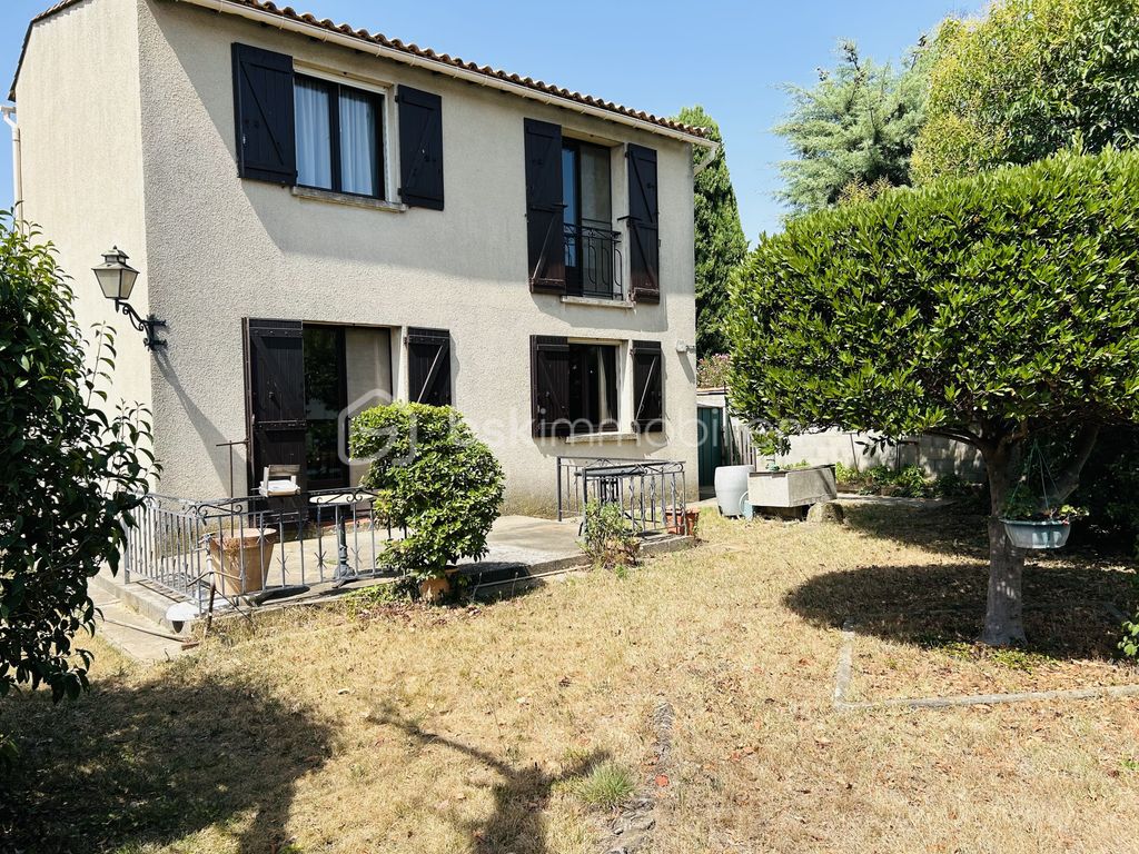 Achat maison à vendre 4 chambres 92 m² - Manduel