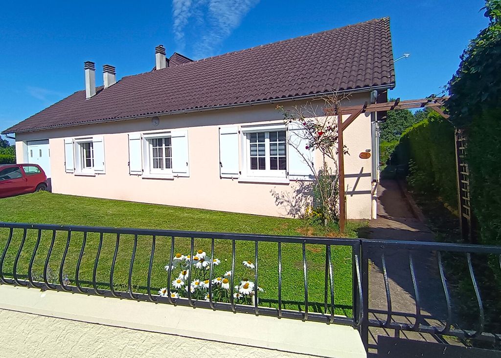 Achat maison à vendre 7 chambres 152 m² - Sainte-Féréole