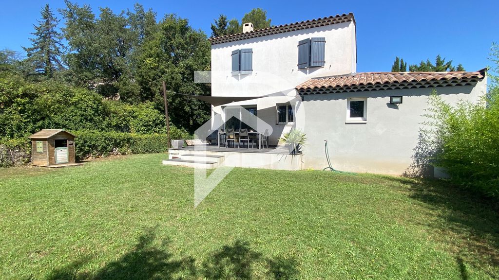 Achat maison à vendre 3 chambres 92 m² - Saint-Maximin-la-Sainte-Baume