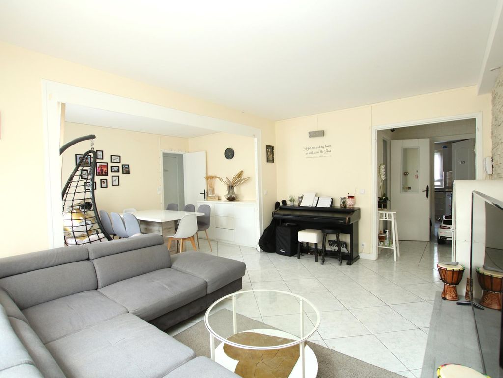 Achat appartement à vendre 5 pièces 86 m² - Chilly-Mazarin