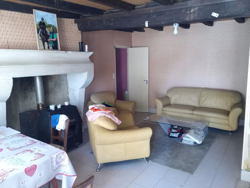 Achat maison à vendre 3 chambres 86 m² - Saint-Simon-de-Pellouaille