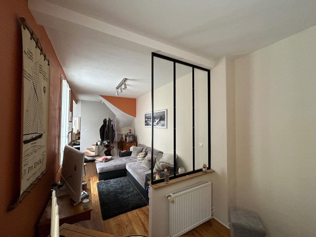 Achat maison à vendre 3 chambres 107 m² - Cusset